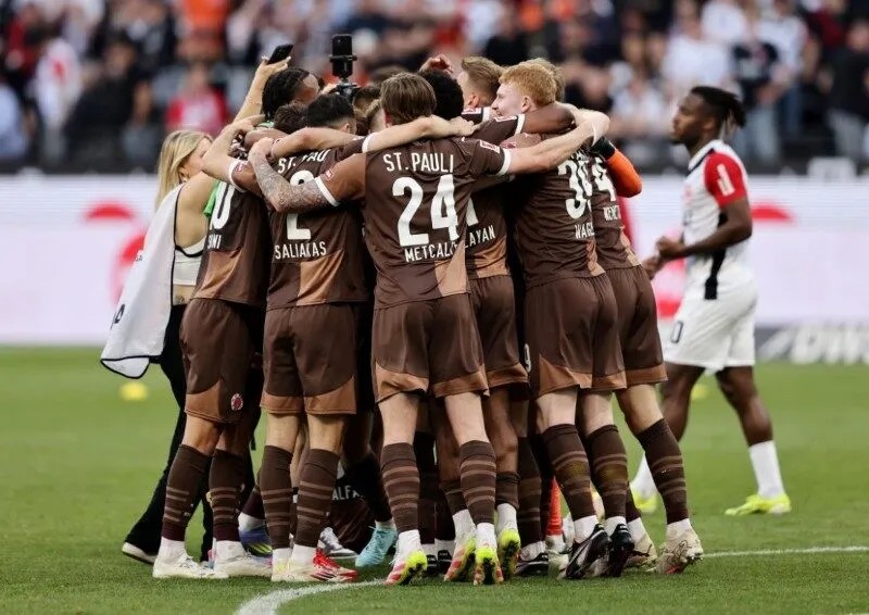 Soi kèo Eintracht Frankfurt vs St. Pauli vòng 8 giải Bundesliga 1 soi-keo-eintracht-frankfurt-vs-st-pauli-20h30-25-10-1