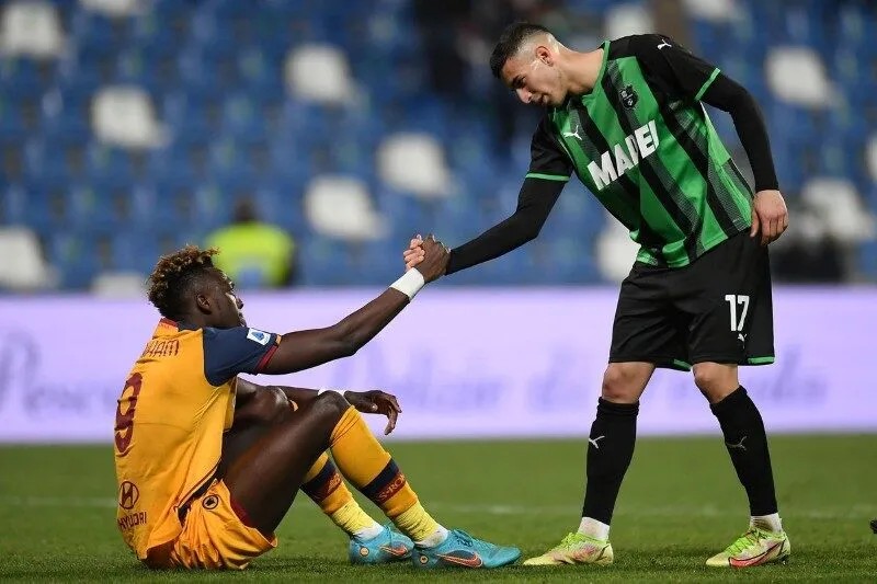 Soi kèo Sassuolo vs As Roma vòng 8 giải Serie A 2 soi-keo-sassuolo-vs-as-roma-21h-26-10-2