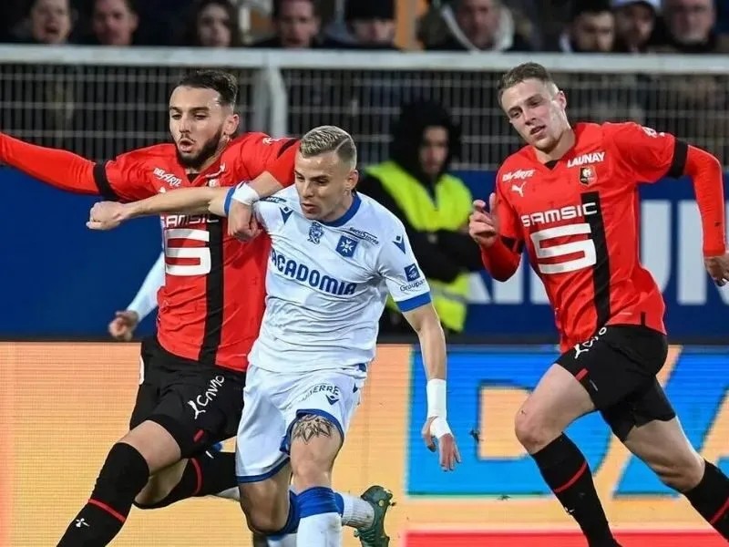 Soi kèo Stade Rennais FC vs AJ Auxerre vòng 8 giải Ligue 1 2 soi-keo-stade-rennais-fc-vs-aj-auxerre-22h15-19-10-3